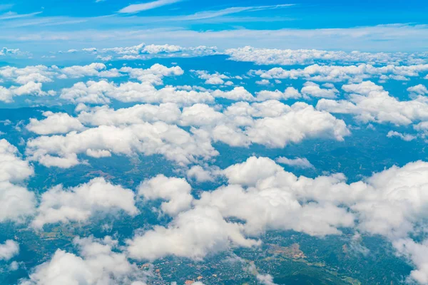 Cielo Azul Con Nubes —  Fotos de Stock