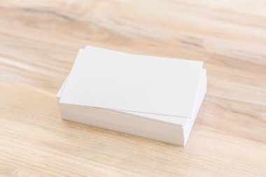 Kartvizit ahşap tablo.