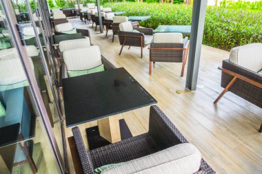 masa ve sandalye Restaurant