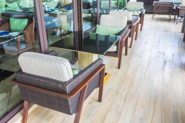 masa ve sandalye Restaurant