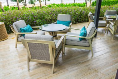 masa ve sandalye Restaurant