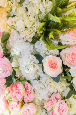 Sevgililer ve düğün sahne güzel çiçekler