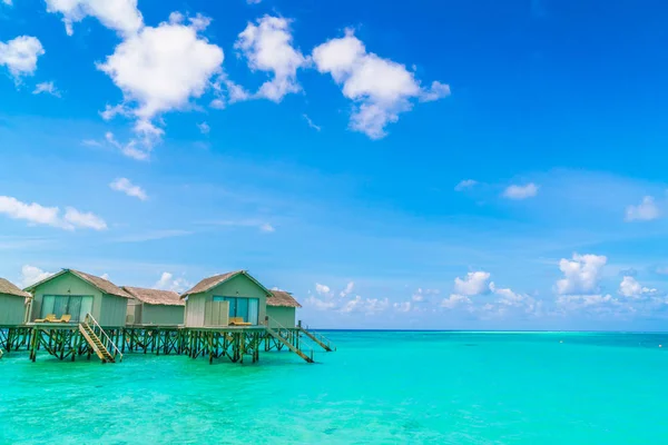Hermosas Villas Agua Isla Tropical Maldivas — Foto de Stock
