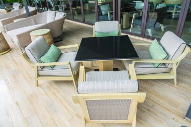 masa ve sandalye Restaurant