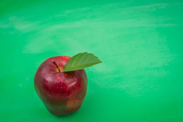 Green Blank Chalkboard Red Apple — Stock Photo, Image