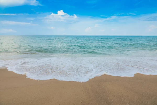 Strand Und Tropisches Meer — Stockfoto