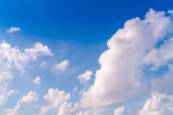 Blue sky with clouds . — Stock Photo, Image
