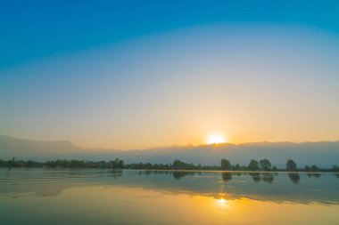 Sunrise Dal Gölü, Kaşmir Hindistan .
