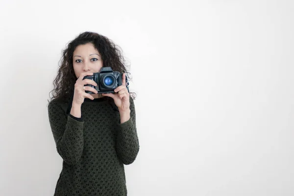 Young Latin Woman Reflex Camera White Background — Stock Photo, Image