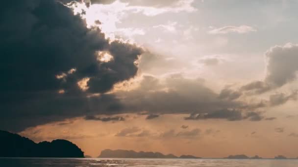 Thajsko Pangan Amazing Natural Bright Dramatic Sky Warm Colours Islands — Stock video