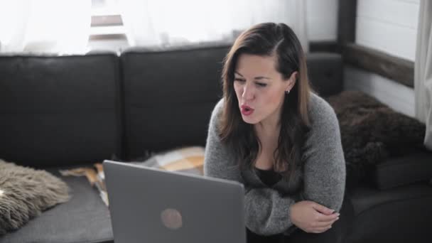 Young Beautiful Woman Working Front Computer Home Nice Girl Conducts — Stock Video