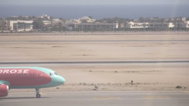 SHARM EL SHEIKH, EGYPT - MARCH 8:Airplanes of International Airport — Stock Video