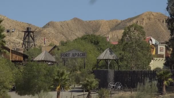 Old Western Town filminspelning på Mini Hollywood Spanien — Stockvideo