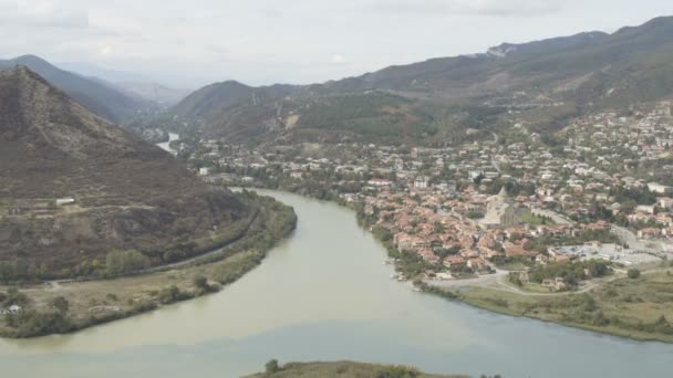 Panoramautsikt över Mtscheta, Georgien. — Stockvideo