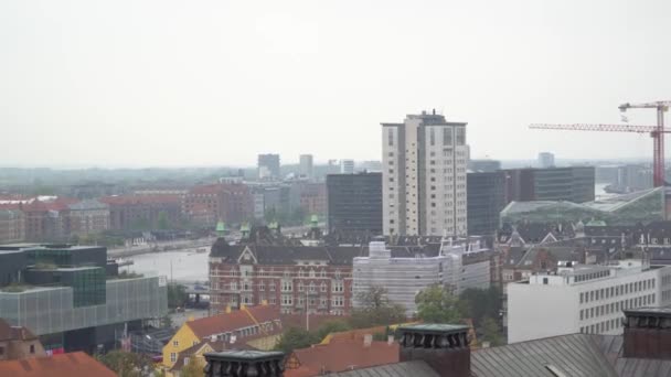 街の美しいスカイライン。デンマークのコペンハーゲン。01.12.2019 — ストック動画