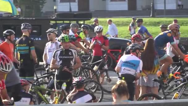 Maratona ciclistica. Ucraina, Kiev 21.03.2020 — Video Stock