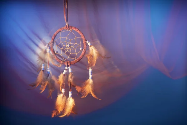 Dreamcatcher on a color velvet background — Stock Photo, Image