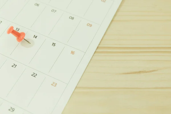 Pin abajo hasta el día 14 en el calendario tiene de madera son de fondo. Esto es... — Foto de Stock