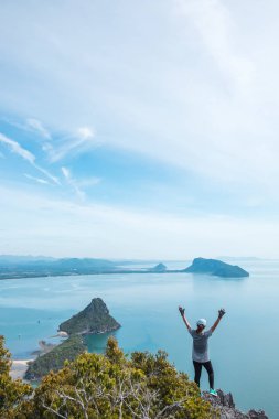 macera spor arka plan ifade genç kadın mutlu stand al