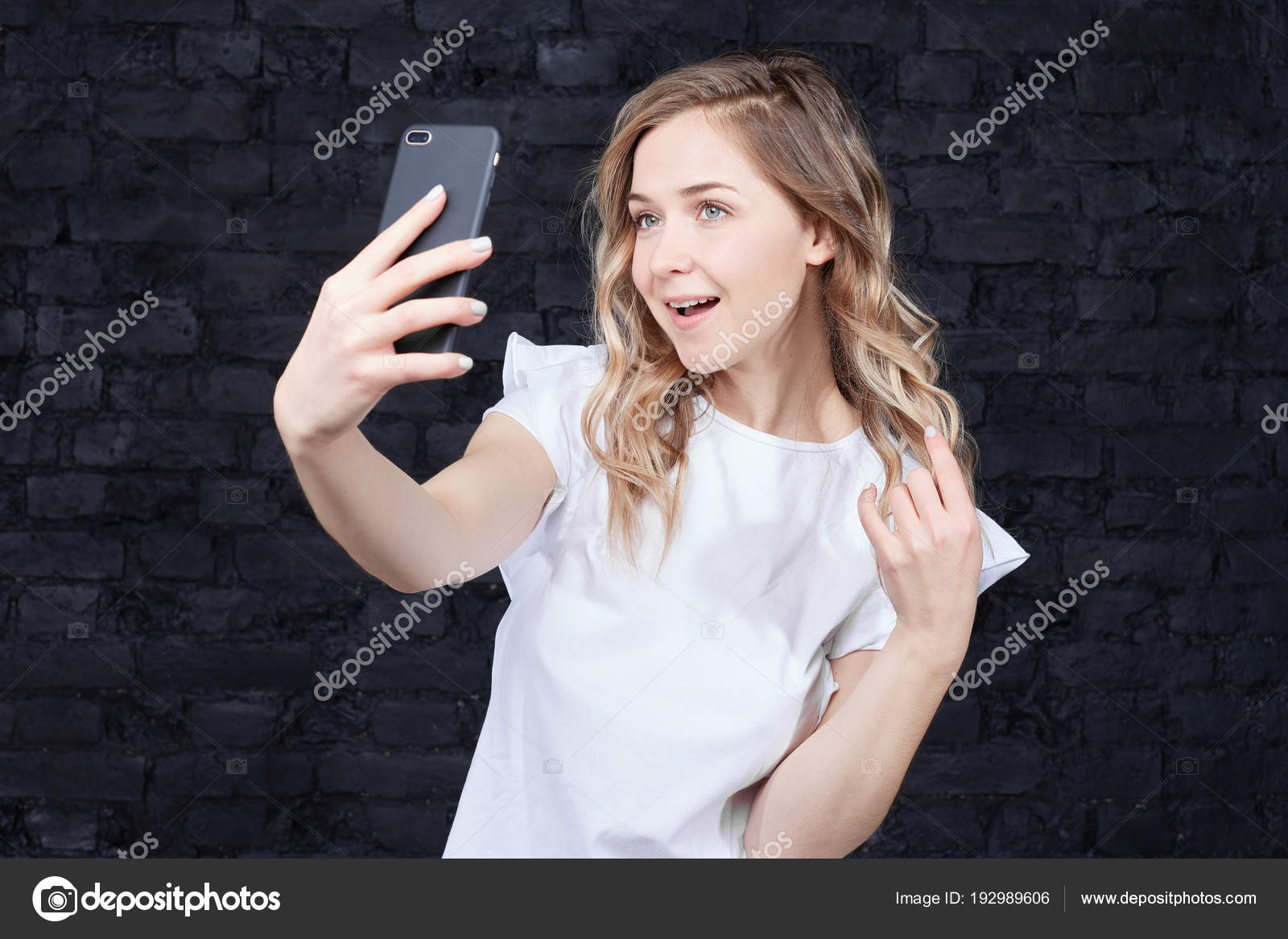 pochemu-devushki-fotografiruyut-rot-seks-russkoe-lesbiyanki