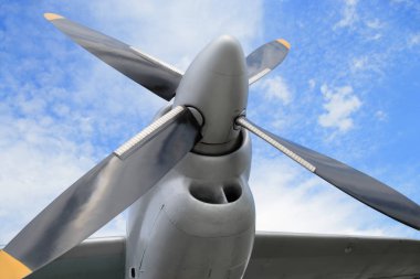 uçak turboprop motoru 