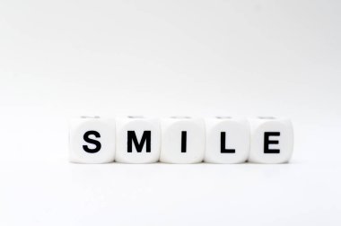 gülümseme zar harfler