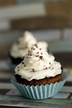 Çikolatalı ve vanilyalı kek