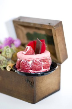 Ahududu mini macarron