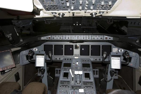 Aircraft cockpit private jet — Stock Photo, Image