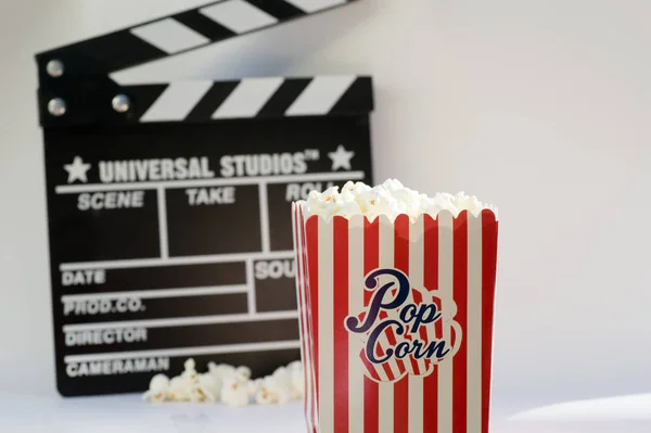 Popcorn-Filmsnack — Stockfoto