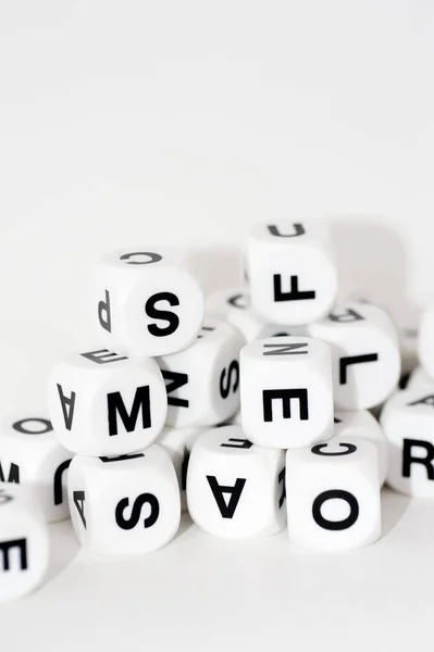 Keveréke betűk kocka — Stock Fotó