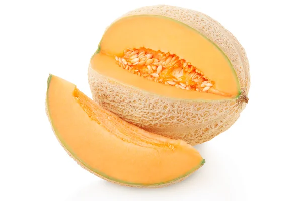 Cantaloupemelon och skiva isolerad på vit, urklippsbana — Stockfoto