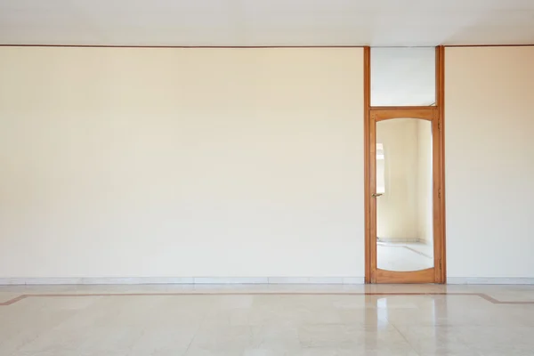Empty room with marble floor and glass door — Stock Photo, Image