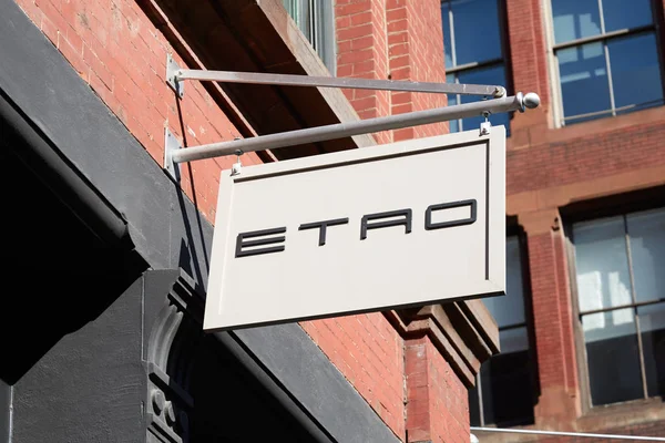 Etro cégjelzés utcában Greene szeptemberben, New York. — Stock Fotó