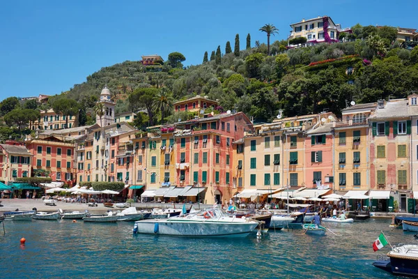 Portofino bay és épületek, Olaszország — Stock Fotó