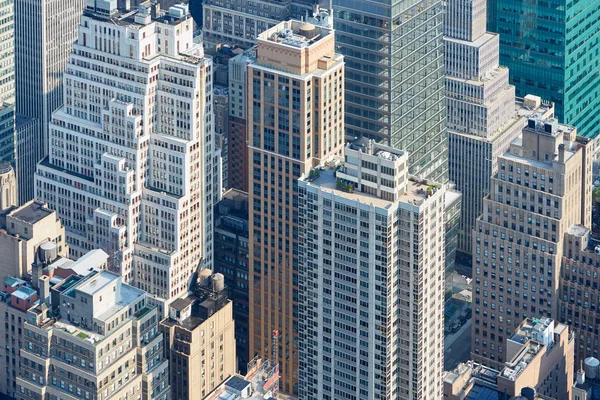 New York City Manhattan skyline aerial view with light colors skyscrapers — Stock Photo, Image