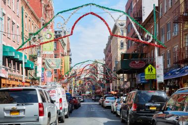 Küçük İtalya bölge boş street güneşli bir sabah, New York