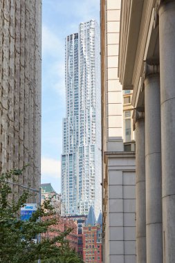 Güneşli bir gün New York'ta Beekman Tower görünümünde