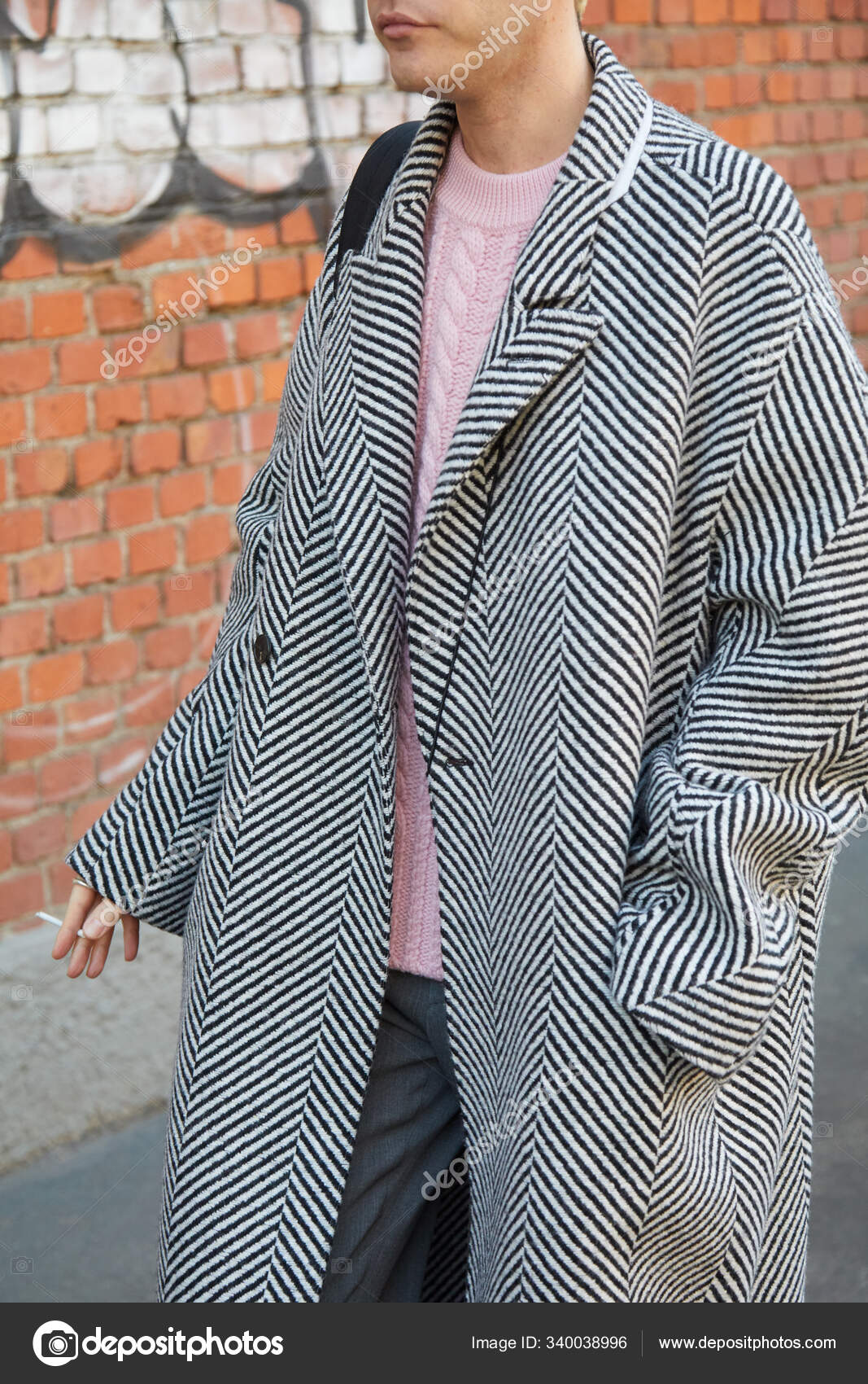 fendi black and white sweater