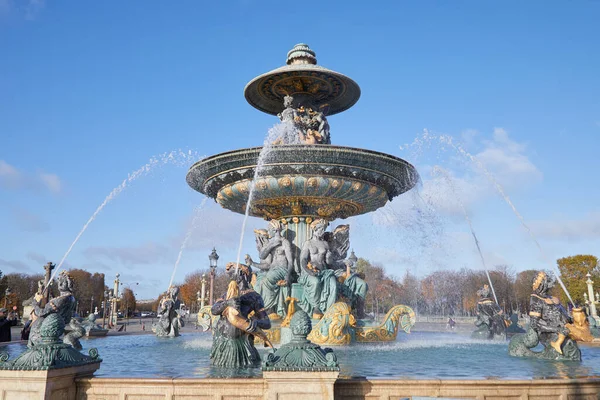 Place Concorde Brunnen Einem Sonnigen Tag Blauer Himmel Paris — Stockfoto