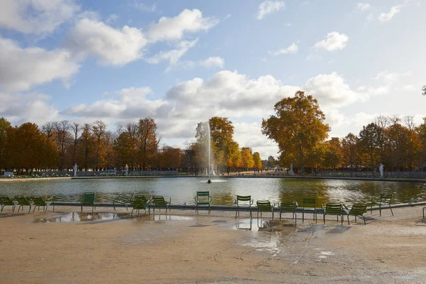 Paris Novembre 2019 Jardin Des Tuileries Avec Chaises Fontaine Automne — Photo