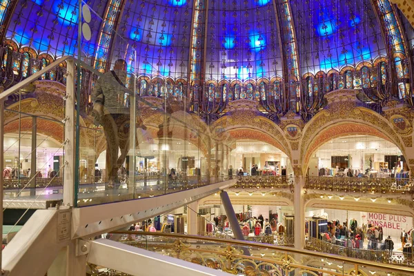 Paris Novembro 2019 Galerias Lafayette Interior Com Instalação Glasswalk Paris — Fotografia de Stock