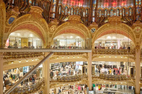 Paris Novembro 2019 Galerias Lafayette Interior Com Instalação Glasswalk Paris — Fotografia de Stock