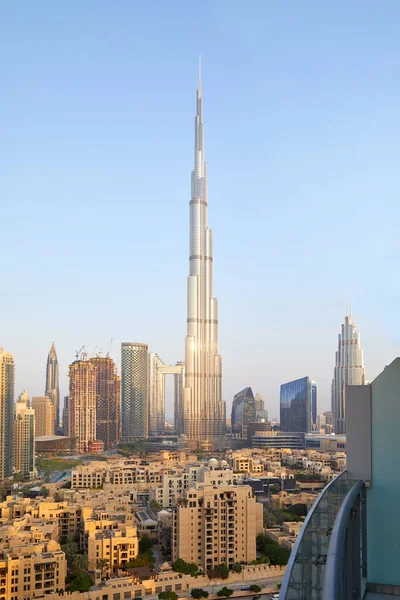 Burj Khalifa Mrakodrap Dubaj Výhled Město Balkónu Jasném Slunečném Ránu — Stock fotografie