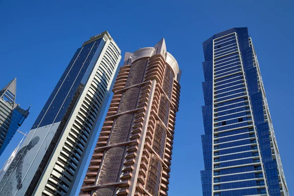 美国迪拜 2019年11月23日 迪拜现代摩天大楼低角 蓝天明亮 — 图库照片