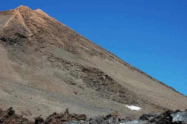 Oříznout záběr na vrchol Pico del Teide, Tenerife, Kanárské ostrovy, Španělsko — Stock fotografie