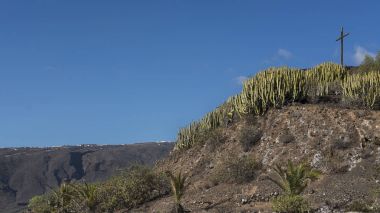 Güzel bir güneşli gün, Mirador la Centinela, yatay atış görüntülemek kendi en yüksek noktası, San Miguel de Abona, Tenerife, Kanarya Adaları, İspanya yerleştirilmiş ahşap çapraz doğru