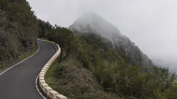 Estrada Precária Sinuosa Estreita Através Das Montanhas Anaga Tenerife Ilhas — Fotografia de Stock