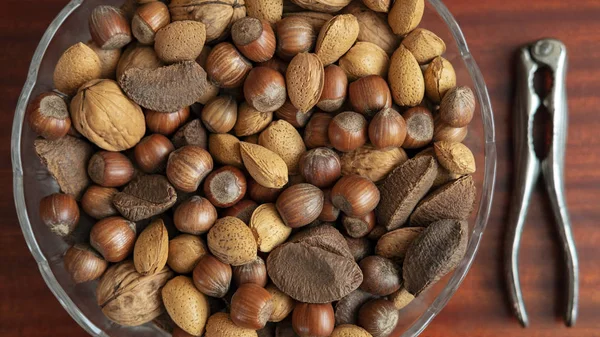 Surtido Nueces Enteras Nueces Almendras Avellanas Nueces Brasil Tazón Con — Foto de Stock