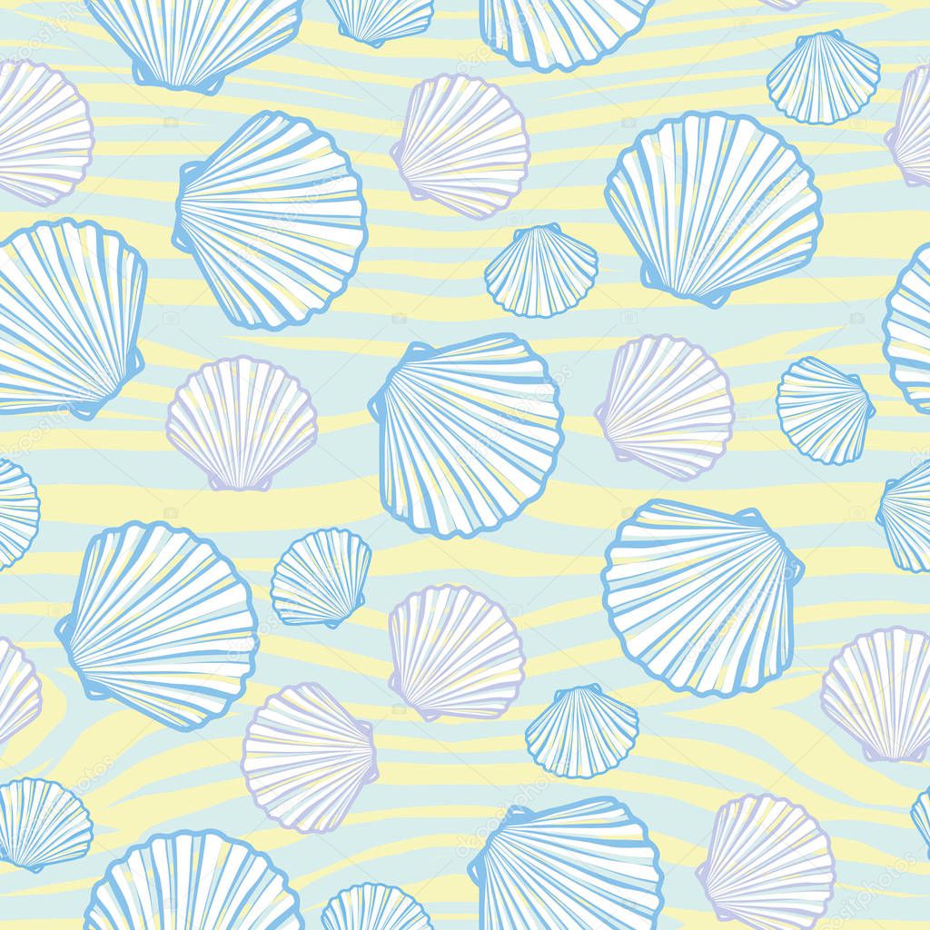 Vector seamless pattern with hand drawn scallop shells. Beautifu